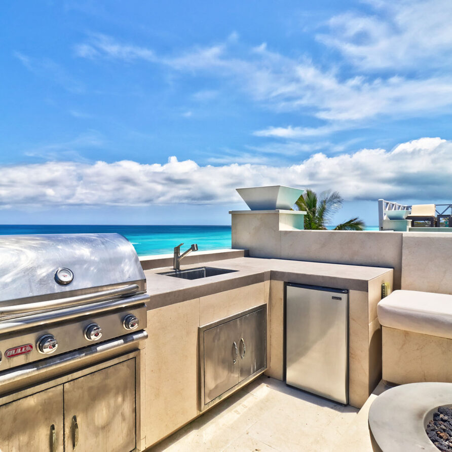 Love Beach - Outdoor Kitchen