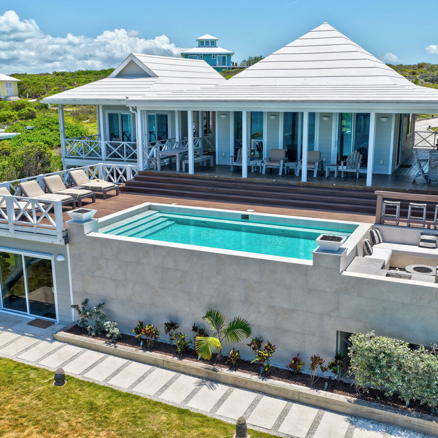 Love Beach - Pool and Exterior Areas