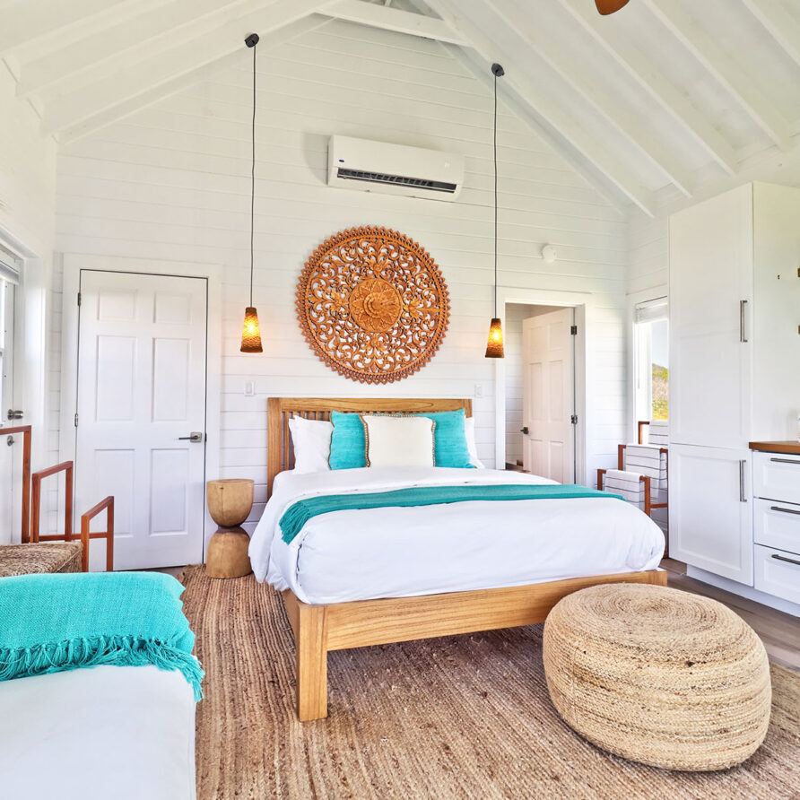 Love Beach - Guest House Bedroom