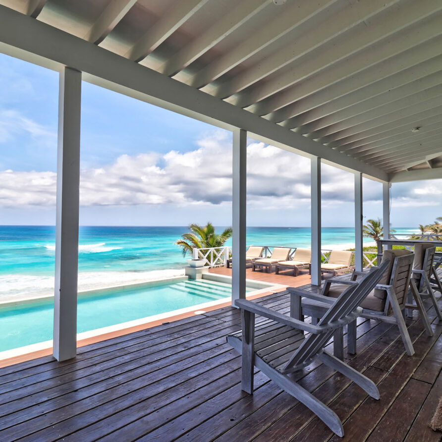 Love Beach - Outdoor Living Space