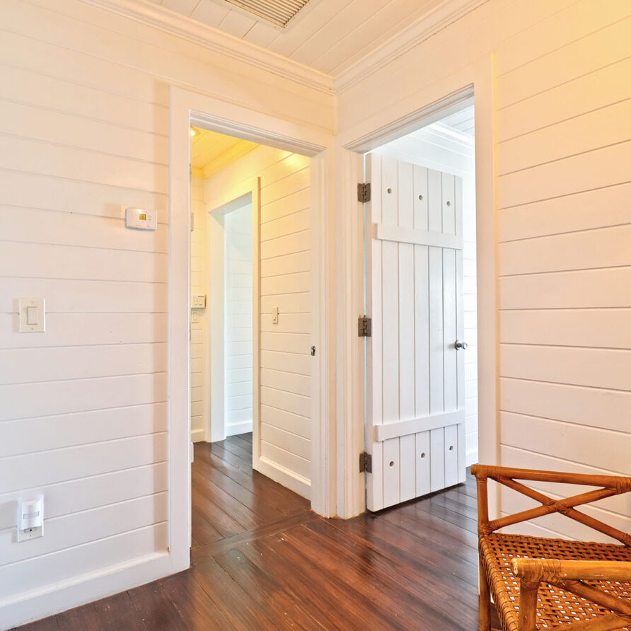 Black Tip Cove - Two Bedrooms On Third Level