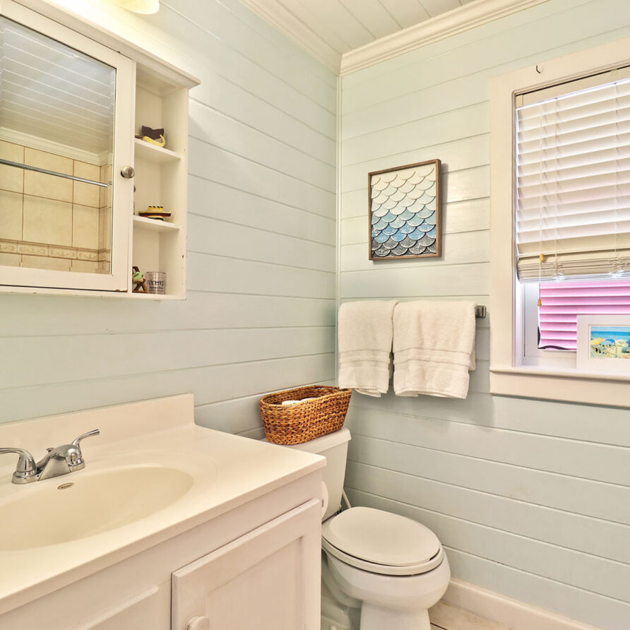 Black Tip Cove - Bathroom 2