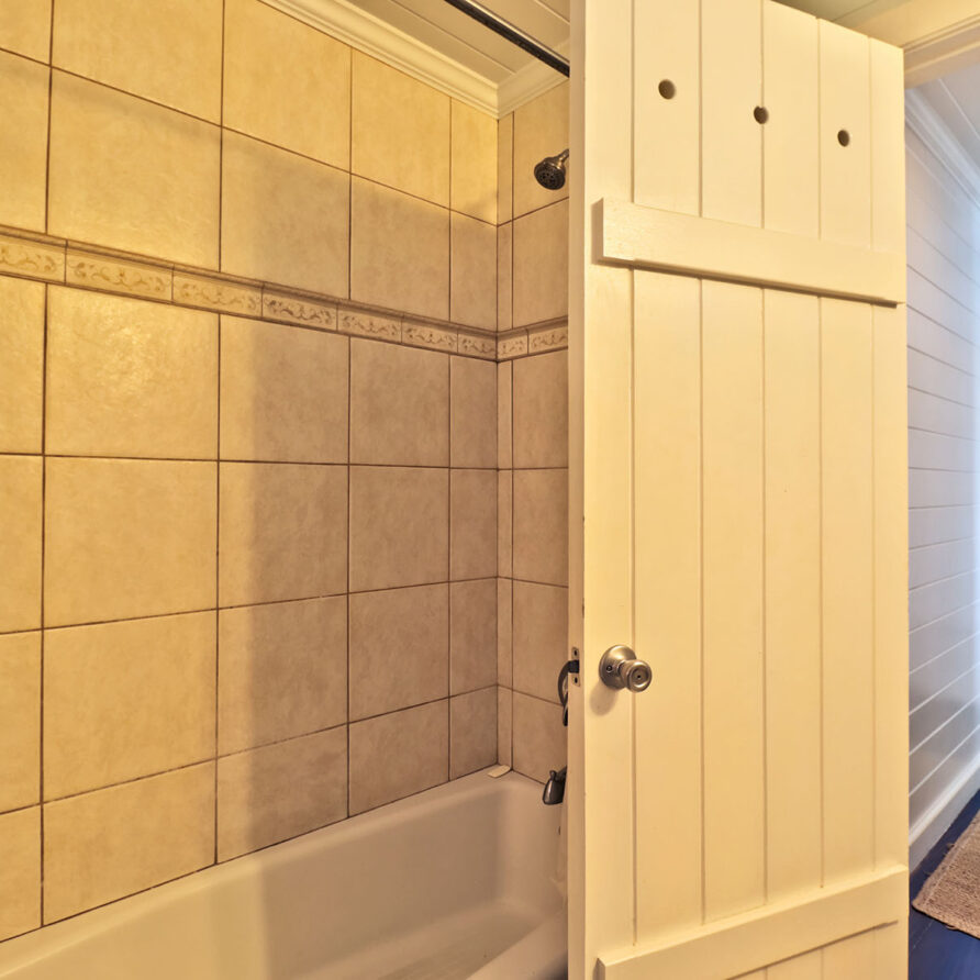 Black Tip Cove - Bathroom 2 - 2