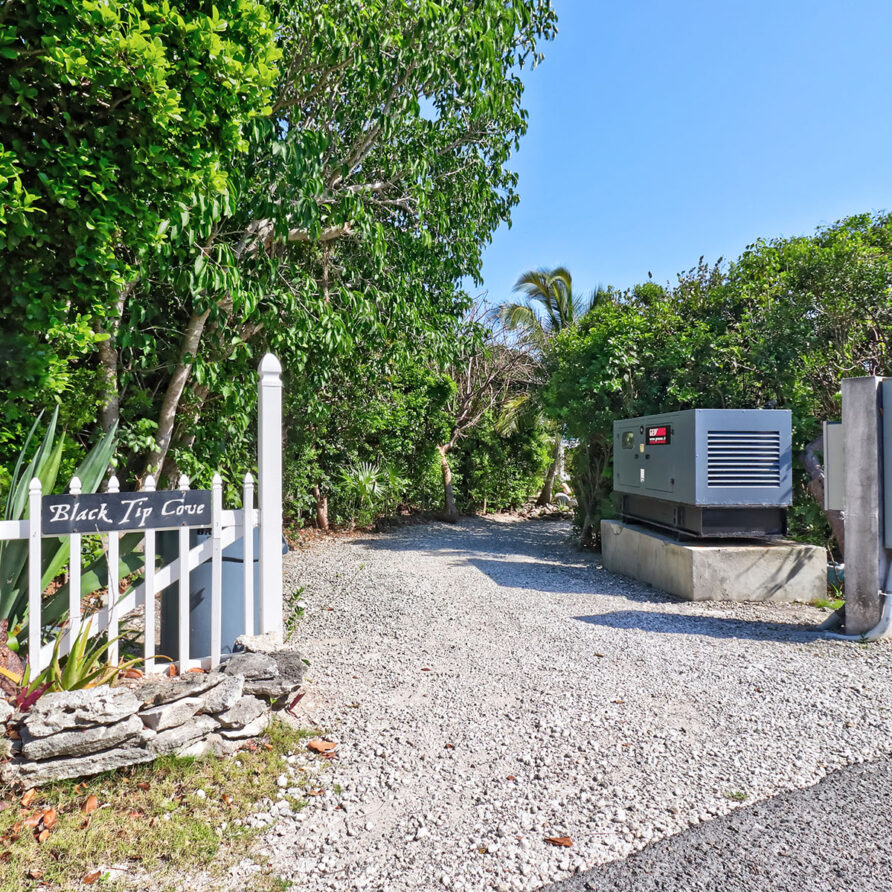 Black Tip Cove - Entrance